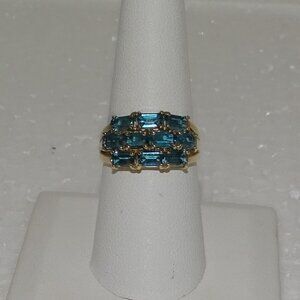 10 BAGGETS OF DARK BLUE TOPAZ